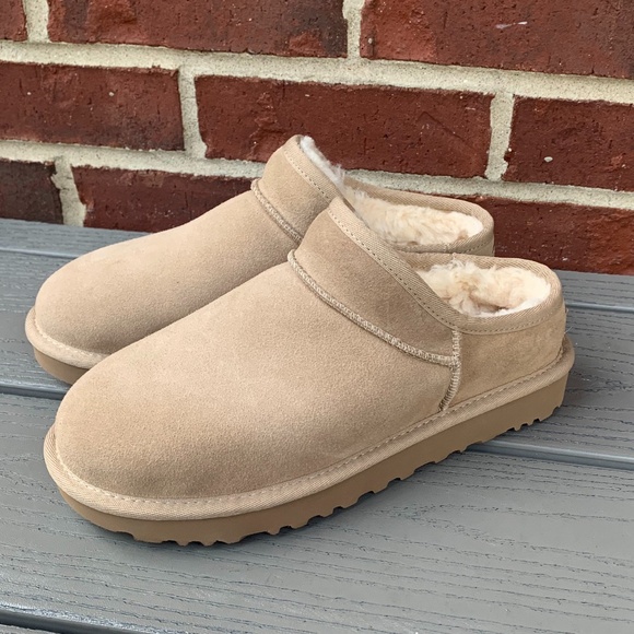 UGG Suede Classic Slippers - Picture 4 of 14